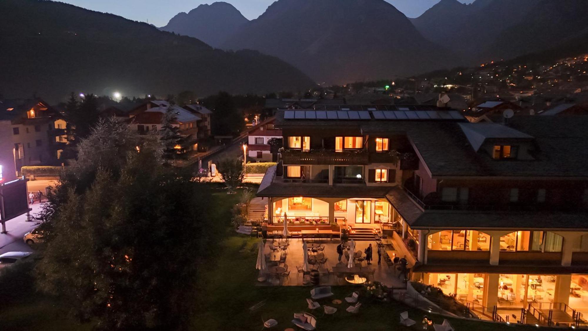 Hotel Nevada Bormio Exterior foto